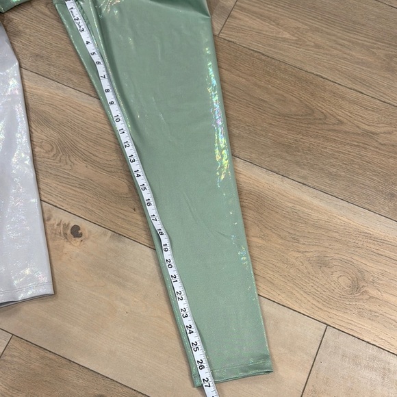 Forever 21 Women’s Iridescent leggings tight- set of 2 Green Silver - Picture 7 of 13